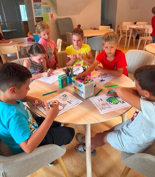 Prvi počitniški teden Družin-ko veliko vode, igre, smeha in malih poletnih zgodb (12)